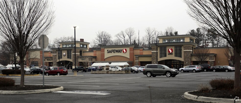More Photos Of 6108-6124 Arlington Blvd, Falls Church General Retail For Lease