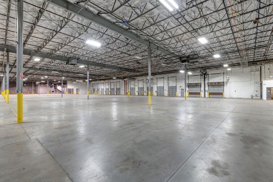 More Photos Of 6450 Jimmy Carter Blvd, Norcross Distribution For Lease