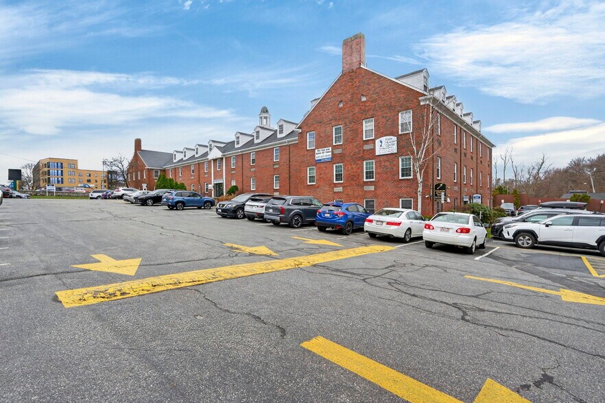 More Photos Of 451 Andover St, North Andover Medical For Sale