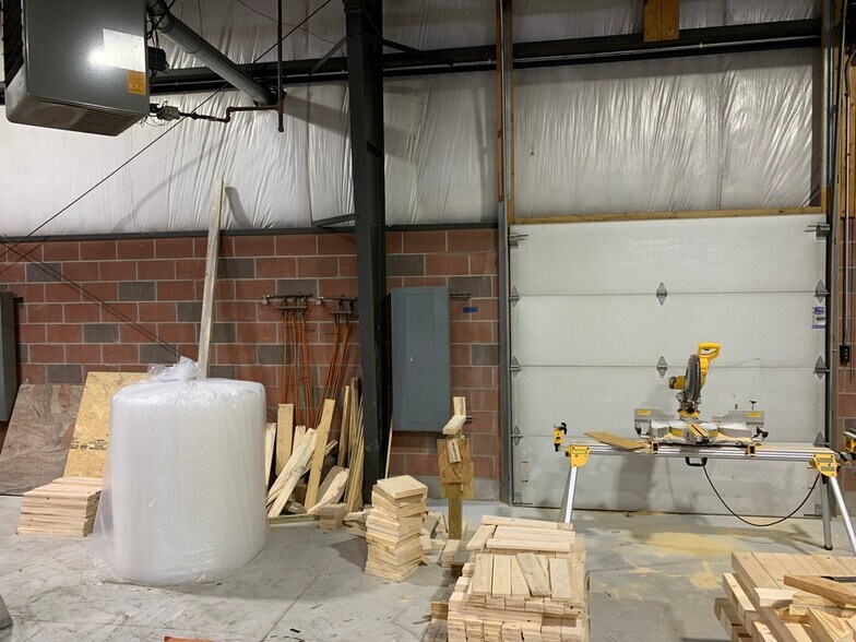 More Photos Of 155 E Chicago St, Cary Warehouse For Lease