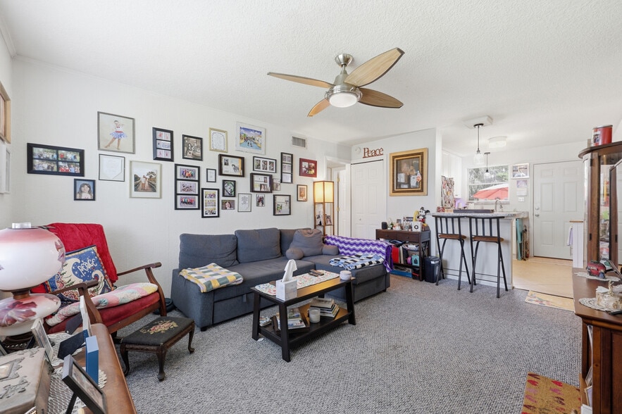More Photos Of 218 19th Ave N, Jacksonville Beach Apartments For Sale