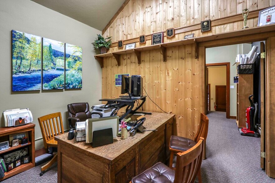 More Photos Of 316 N 2nd Ave, Sandpoint Office For Lease