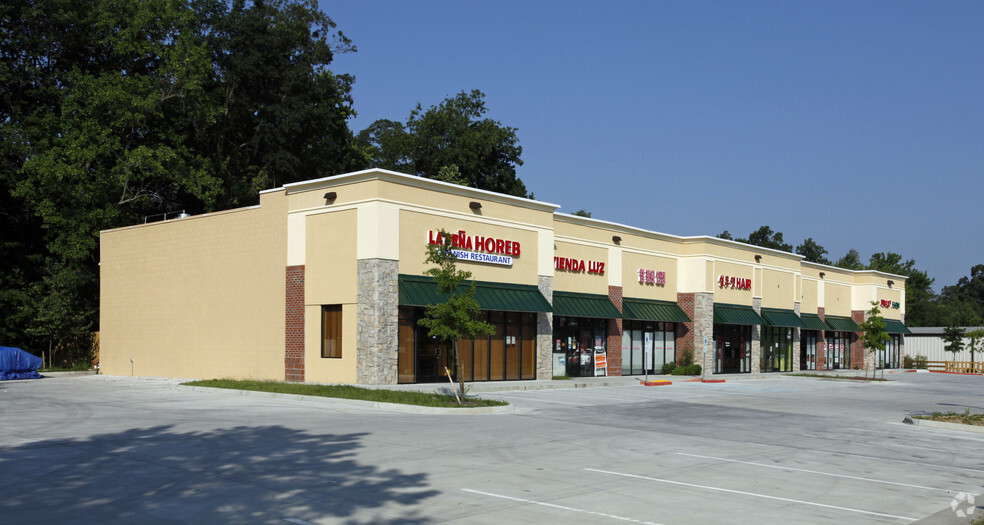 More Photos Of 13633 Warwick Blvd, Newport News Unknown For Lease