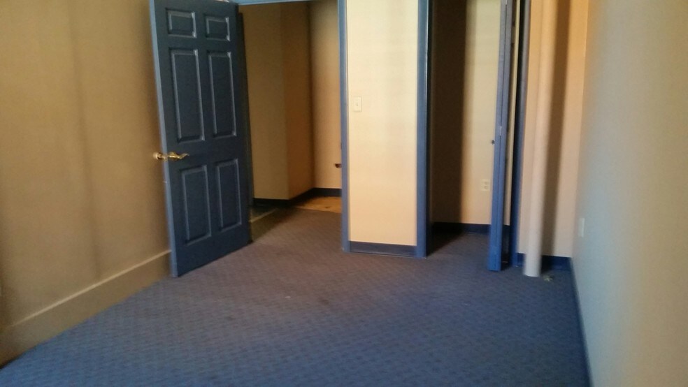 More Photos Of 31 S Main St, Concord General Retail For Sale