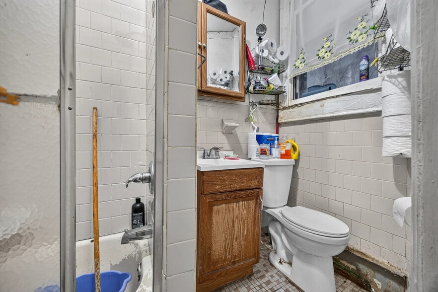 More Photos Of 6049 68th Ave, Ridgewood Apartments For Sale