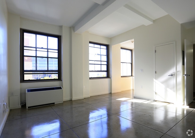 More Photos Of 955 Main St, Bridgeport Apartments For Lease