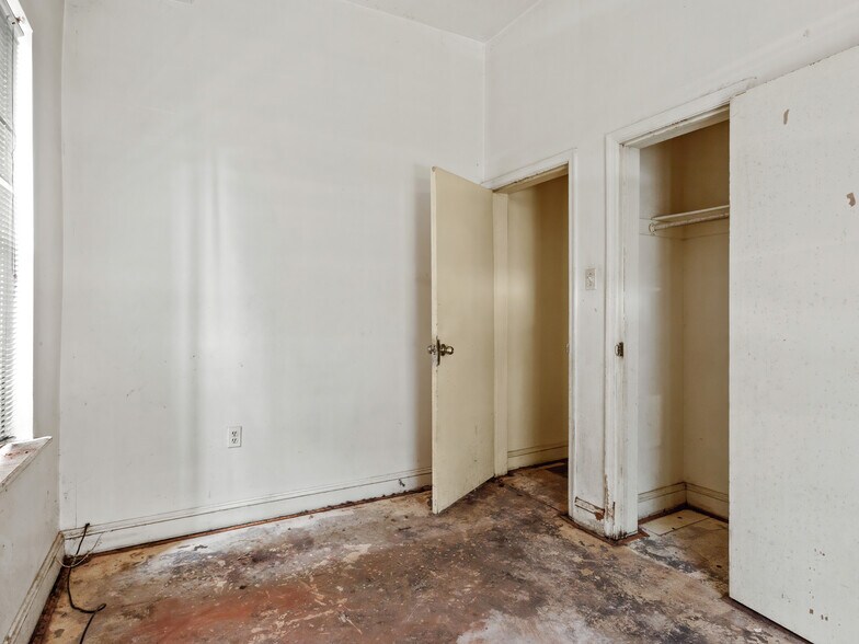 More Photos Of 1223 N St NW, Washington Apartments For Sale