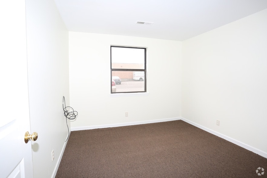 More Photos Of 190 Manhattan Ave, Buffalo Apartments For Sale