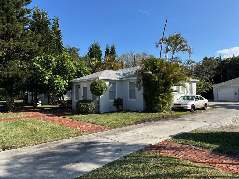 More Photos Of 200 Park Ave, West Palm Beach Apartments For Sale