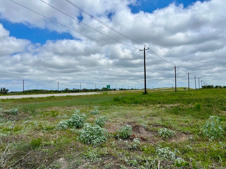 More Photos Of 1352 Lee Rd, Aransas Pass Land For Sale