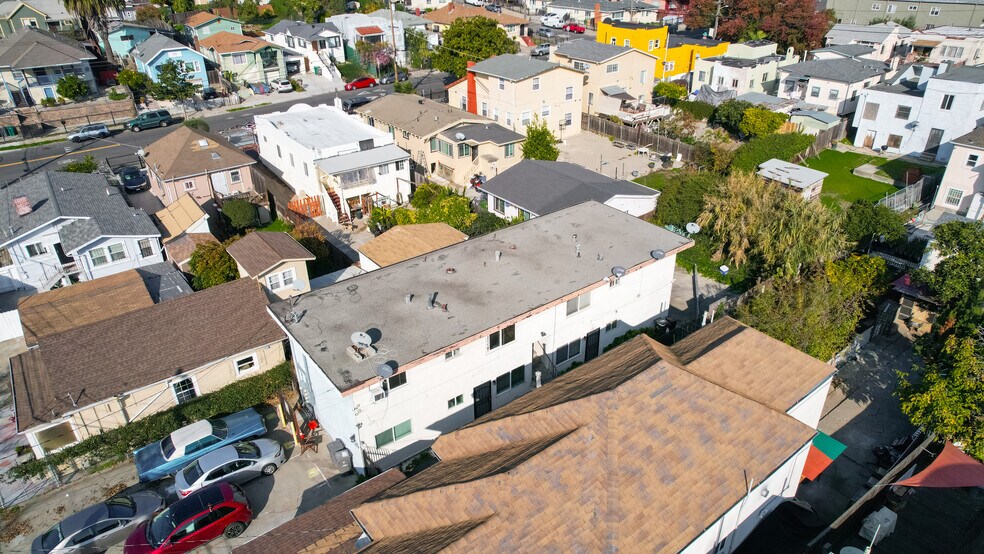 More Photos Of 2120 E 22nd St, Oakland Apartments For Sale