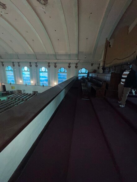 More Photos Of 5001 S Hermitage Ave, Chicago Religious Facility For Sale