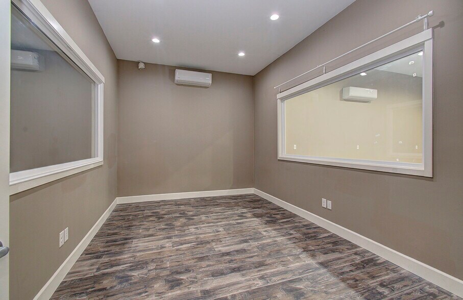 More Photos Of 10605 NE 117th Ave, Vancouver Industrial For Sale