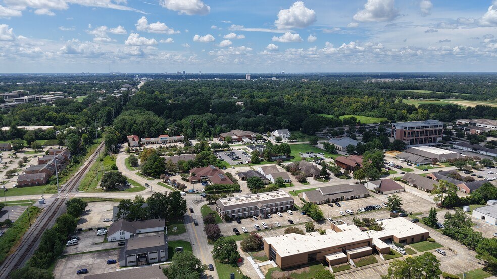 More Photos Of 7423 Picardy Ave, Baton Rouge Medical For Lease