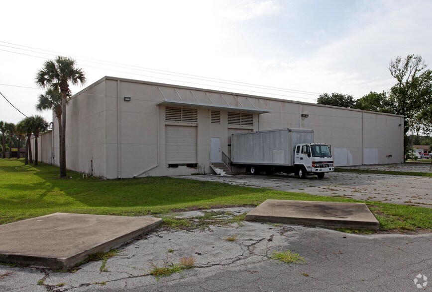 More Photos Of 298 S Yonge St, Ormond Beach Freestanding For Lease