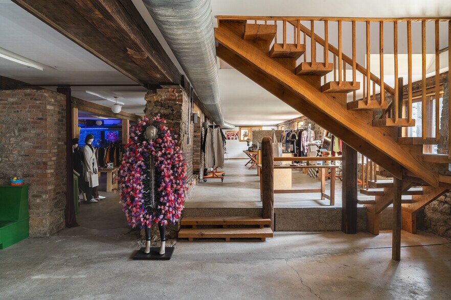 More Photos Of 359 Columbia St, Hudson General Retail For Sale