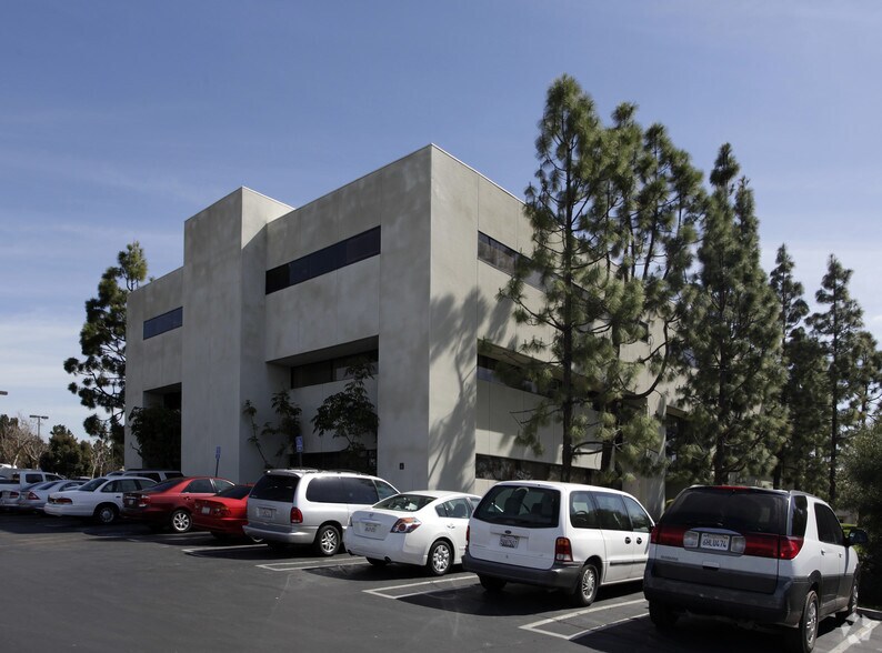More Photos Of 752 Medical Center Ct, Chula Vista Unknown For Lease