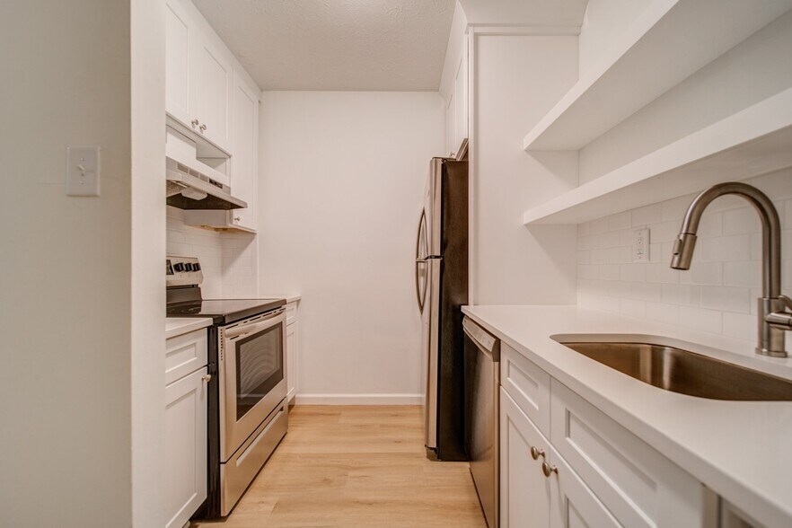 More Photos Of , Newnan Multifamily For Sale