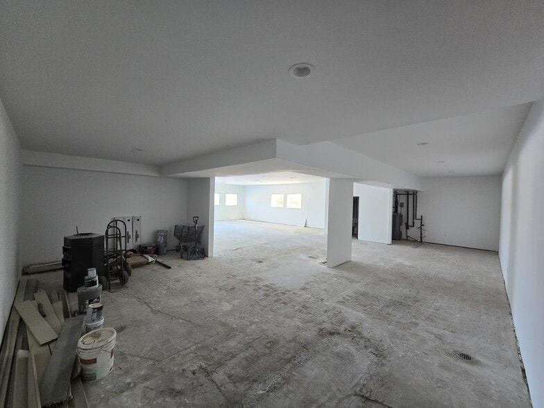 More Photos Of 11400 Veterans Memorial Pky, Lake Saint Louis Office For Lease