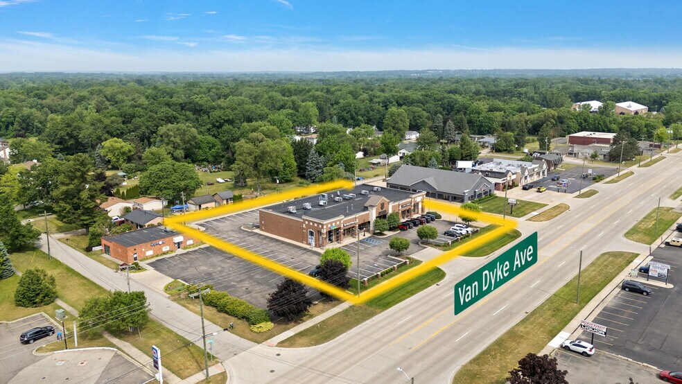 More Photos Of 52021-52045 Van Dyke Ave, Shelby Township Storefront Retail Office For Lease