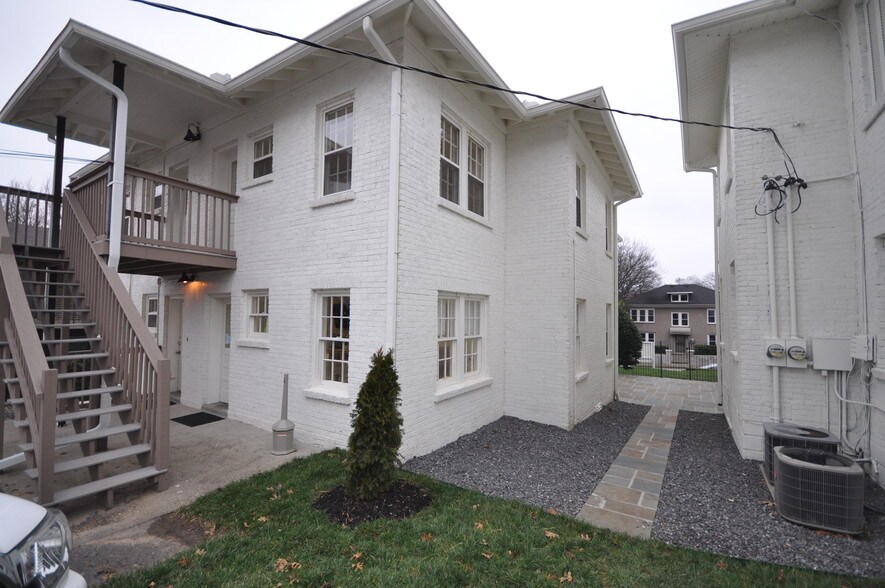 More Photos Of 1017 17th Ave S, Nashville Loft Creative Space For Lease