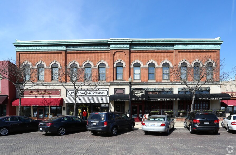 More Photos Of 121-127 W Front St, Wheaton Storefront Retail Office For Lease