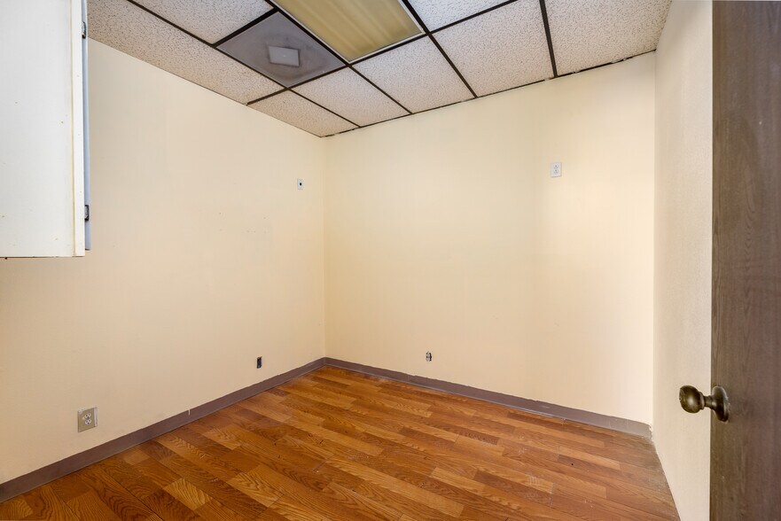 More Photos Of 20628 E Arrow Hwy, Covina Office For Lease