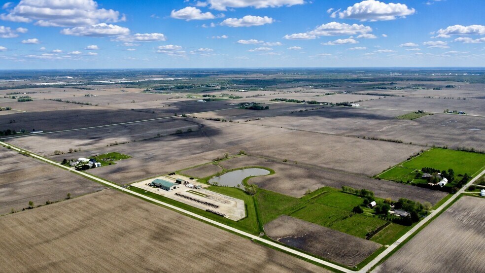 More Photos Of 5681 White Willow Rd, Minooka Specialty For Sale