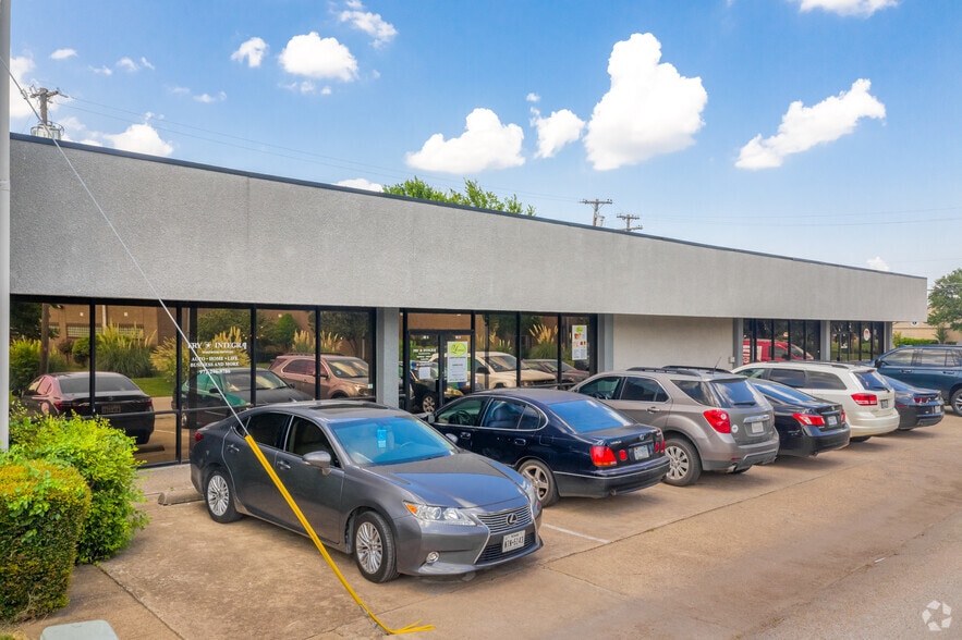 More Photos Of 210-214 S Main St, Duncanville Office For Lease