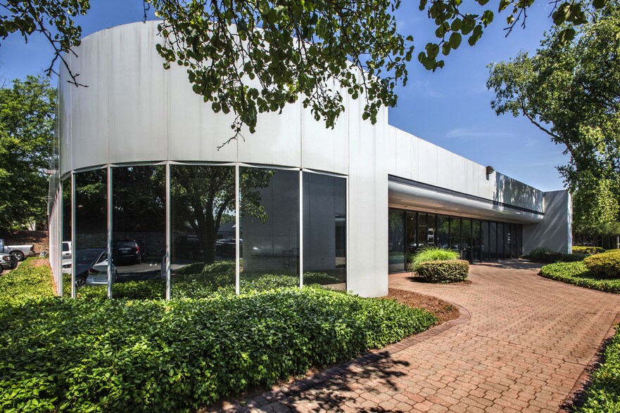 More Photos Of 425 Franklin Gateway SE, Marietta Unknown For Lease