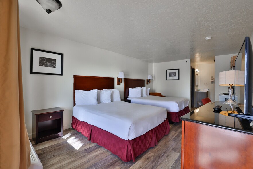 More Photos Of 4333 E Mulberry St, Fort Collins Hotel For Sale