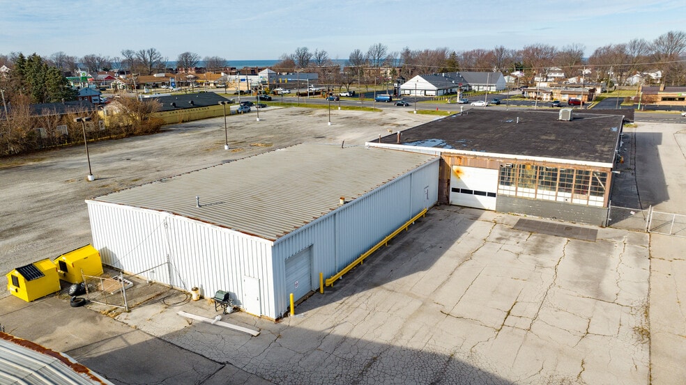 More Photos Of 4545 Liberty Ave, Vermilion Auto Repair For Sale