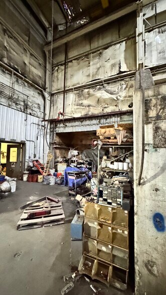 More Photos Of 14305 Cocoa Avenue, Reno Industrial For Sale