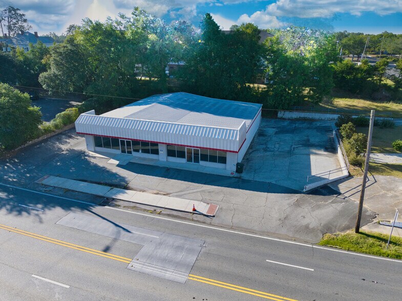 Primary Photo Of 212 1st Ave SE, Moultrie Freestanding For Sale