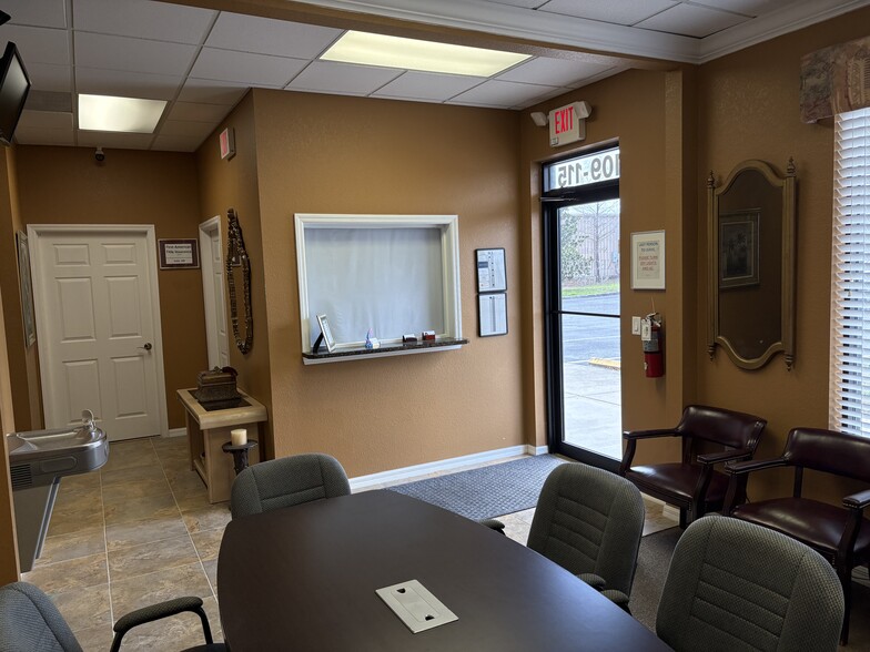 More Photos Of 11141 County Line Rd, Spring Hill Unknown For Lease