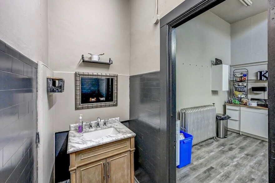 More Photos Of 310-312E Lackawanna Ave, Olyphant Apartments For Sale
