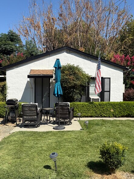 More Photos Of 102 Elliott St, Winters Apartments For Sale