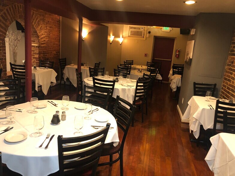 More Photos Of 885-889 N Howard St, Baltimore Restaurant For Sale