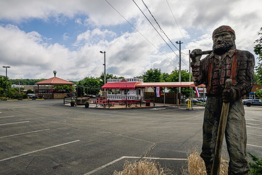 More Photos Of 1548 Center Ave, Somerset Land For Sale