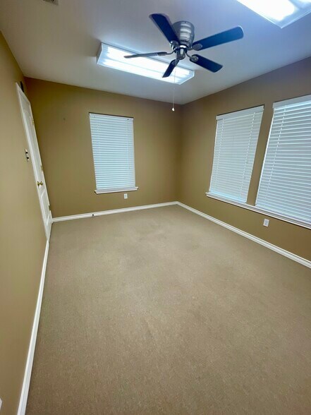 More Photos Of 14937 S Padre Island Dr, Corpus Christi Office For Lease