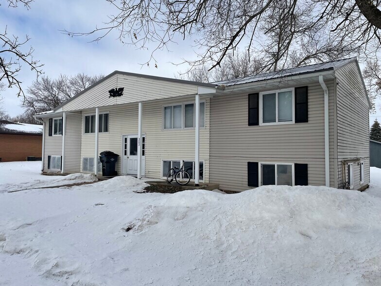 Primary Photo Of 303 E 3rd St, Everly Apartments For Sale