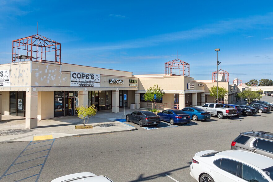 Primary Photo Of 3501 Mall View Rd, Bakersfield Unknown For Lease