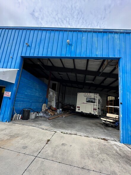 More Photos Of 11155-11155 Tamiami Trl S, North Port Warehouse For Sale