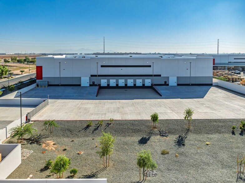 More Photos Of 10760 N 132nd Ave, Surprise Manufacturing For Sale