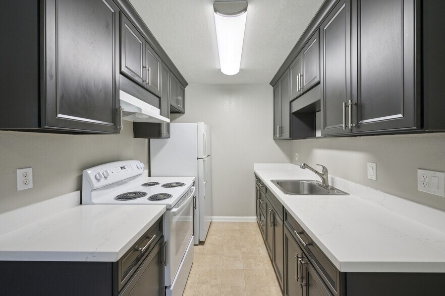 More Photos Of 550 Berry Ave, Hayward Apartments For Sale