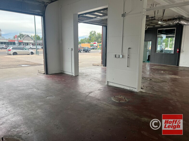 More Photos Of 4000 S Broadway, Englewood Auto Repair For Lease
