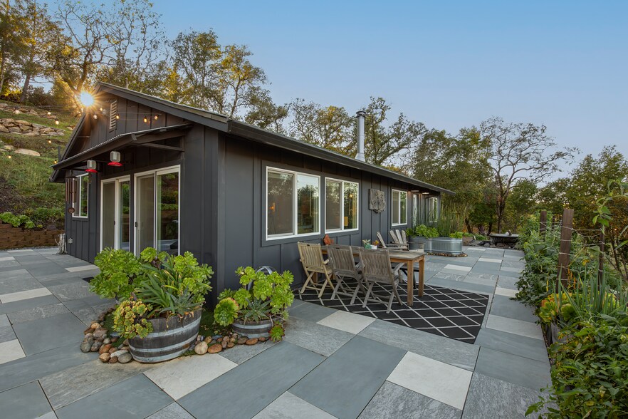 More Photos Of 22855 Chianti Rd, Cloverdale Apartments For Sale