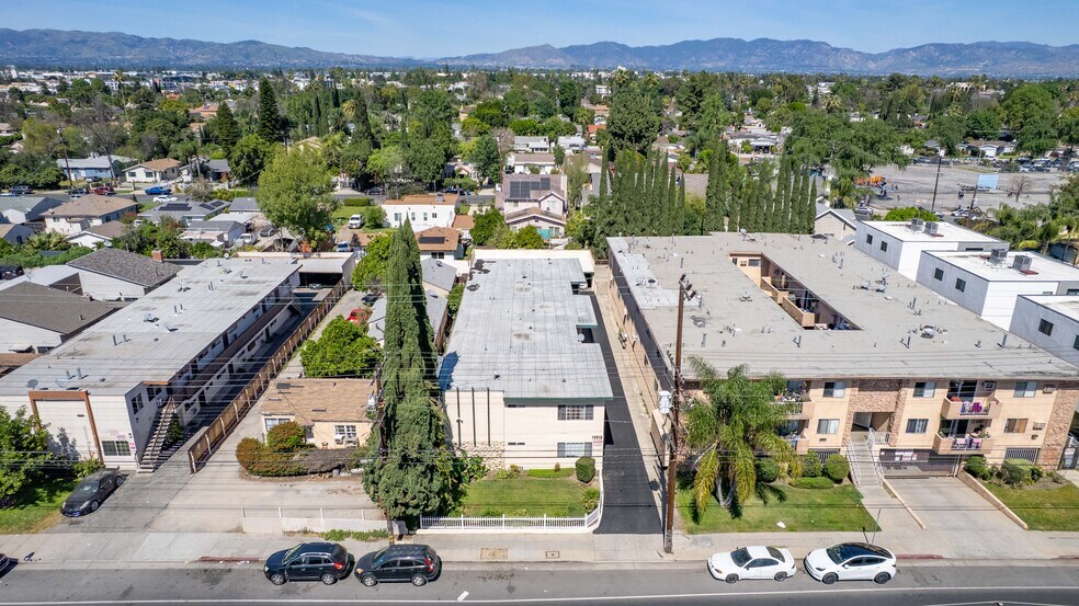 More Photos Of 15919 Vanowen St, Van Nuys Apartments For Sale