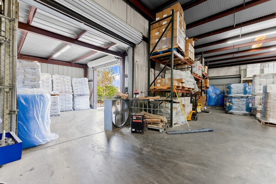 More Photos Of 636 Industrial Blvd, Gainesville Warehouse For Sale