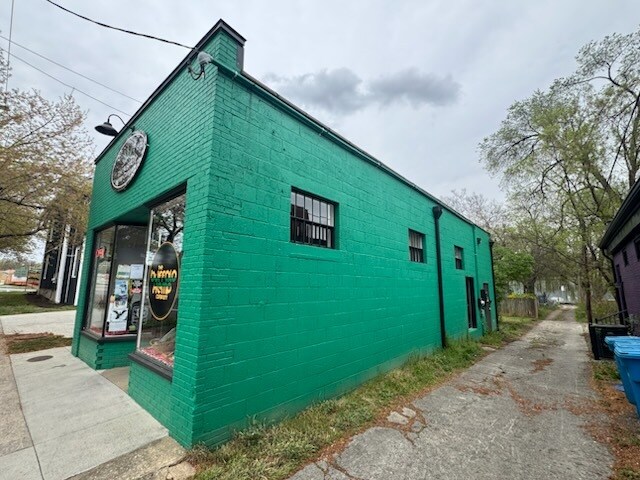 More Photos Of 1110 Main St SW, Roanoke Storefront For Sale
